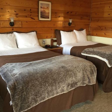 Captain'S Choice Motel Haines Zewnętrze zdjęcie