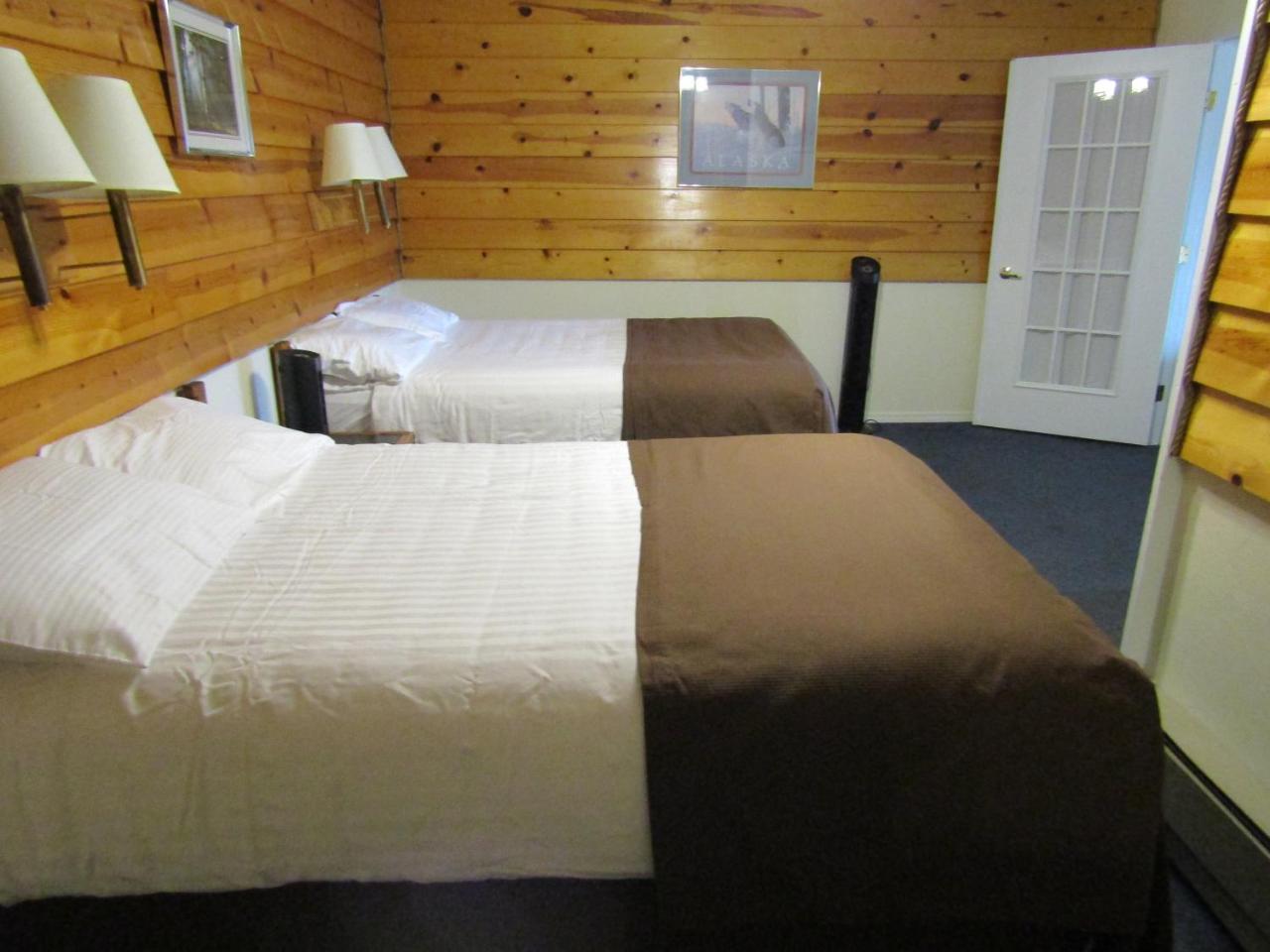 Captain'S Choice Motel Haines Zewnętrze zdjęcie