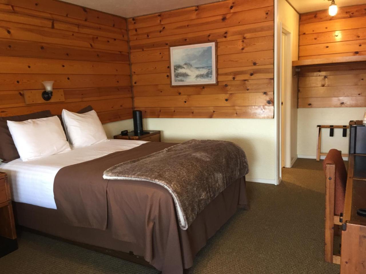 Captain'S Choice Motel Haines Zewnętrze zdjęcie