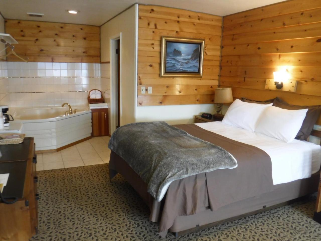 Captain'S Choice Motel Haines Zewnętrze zdjęcie
