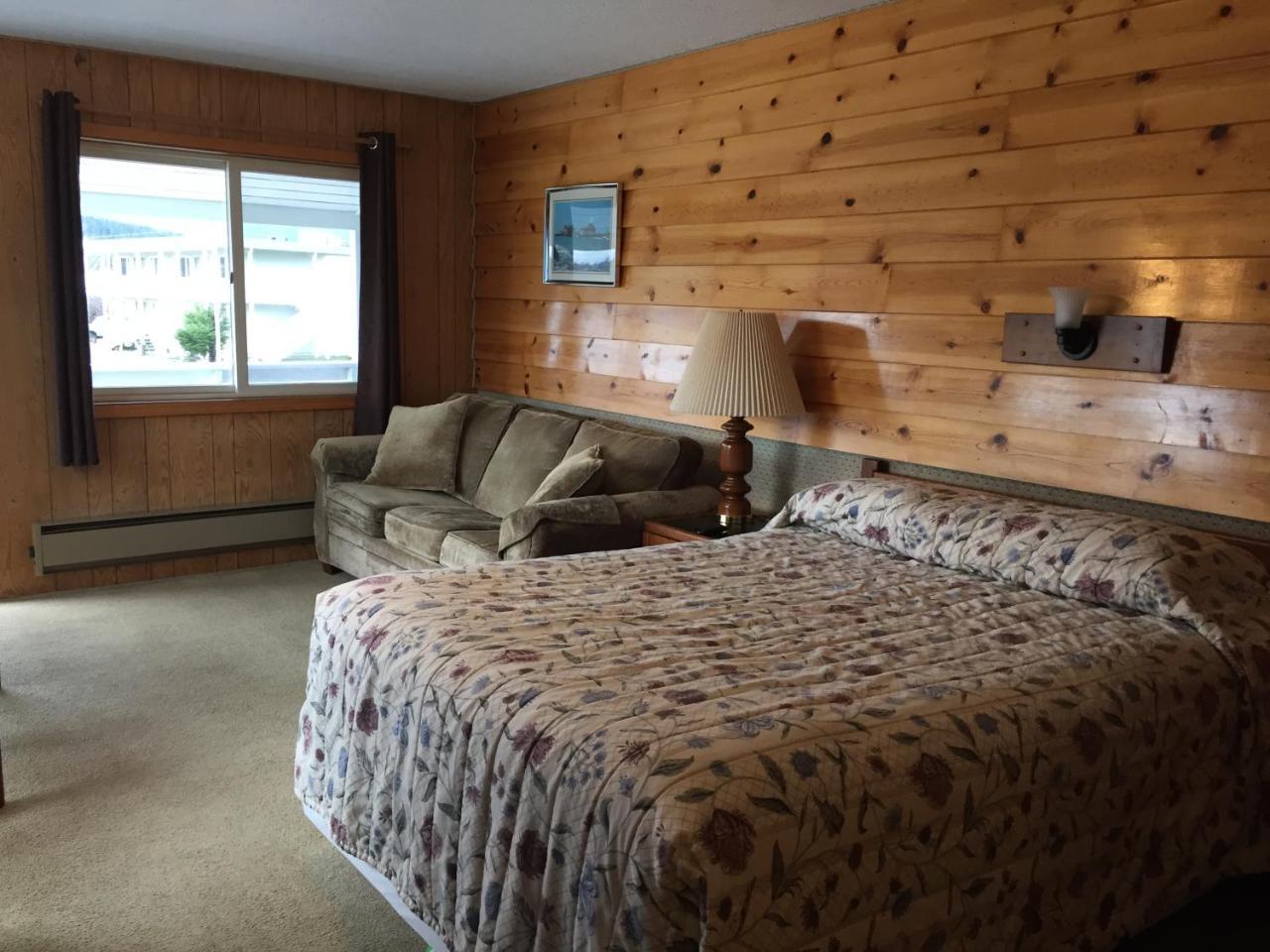 Captain'S Choice Motel Haines Zewnętrze zdjęcie